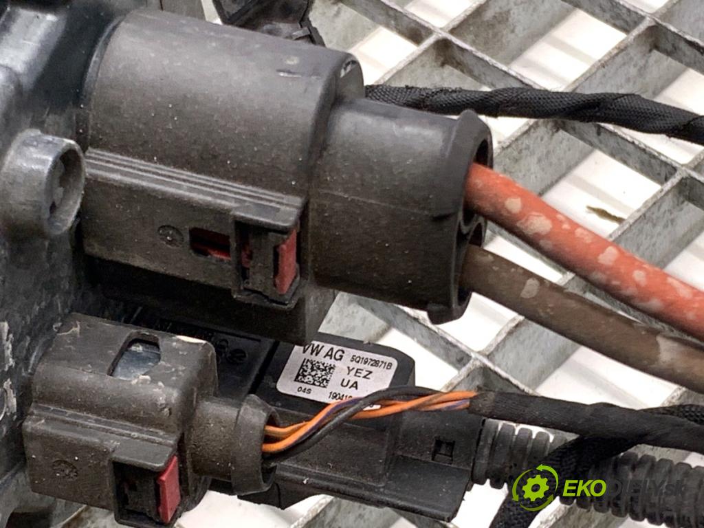 SKODA KODIAQ SUV 2019 110 kW 1.5 TSI 1495 riadenie volantu Riadenie 5Q0959439R