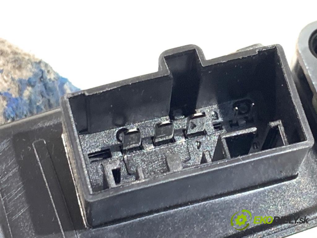 SKODA KODIAQ SUV 2019 110 kW 1.5 TSI 1495 Mechanizmus okna pravy zad 5Q0959408A