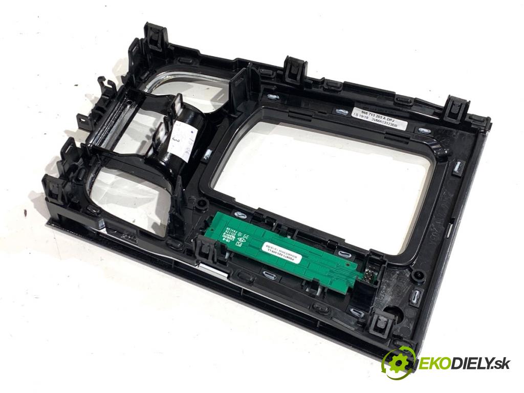 SKODA KODIAQ SUV 2019 110 kW 1.5 TSI 1495 lišty kryt 566713203A 566820075B (Lišta)