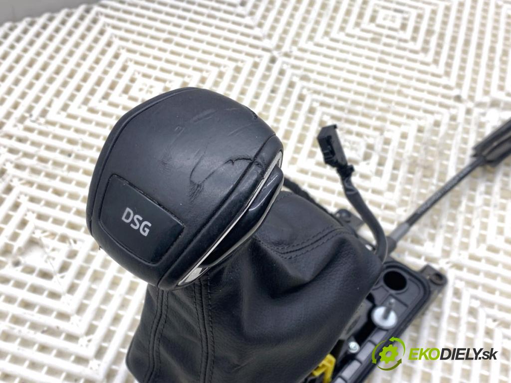 SKODA KODIAQ SUV 2019 110 kW 1.5 TSI 1495 Kulisa 5QH713025AA (Rýchlostná páka (kulisa))