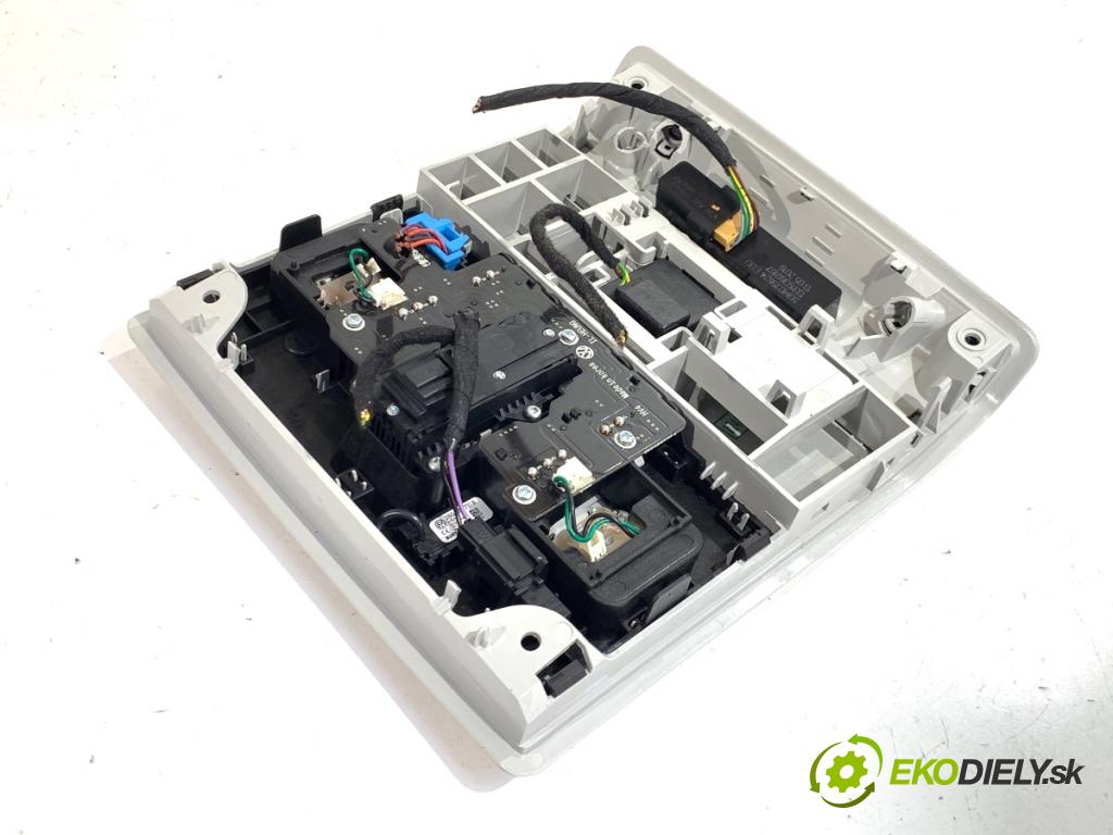 SKODA KODIAQ SUV 2019 110 kW 1.5 TSI 1495 Svetlo stropné 3V0868487