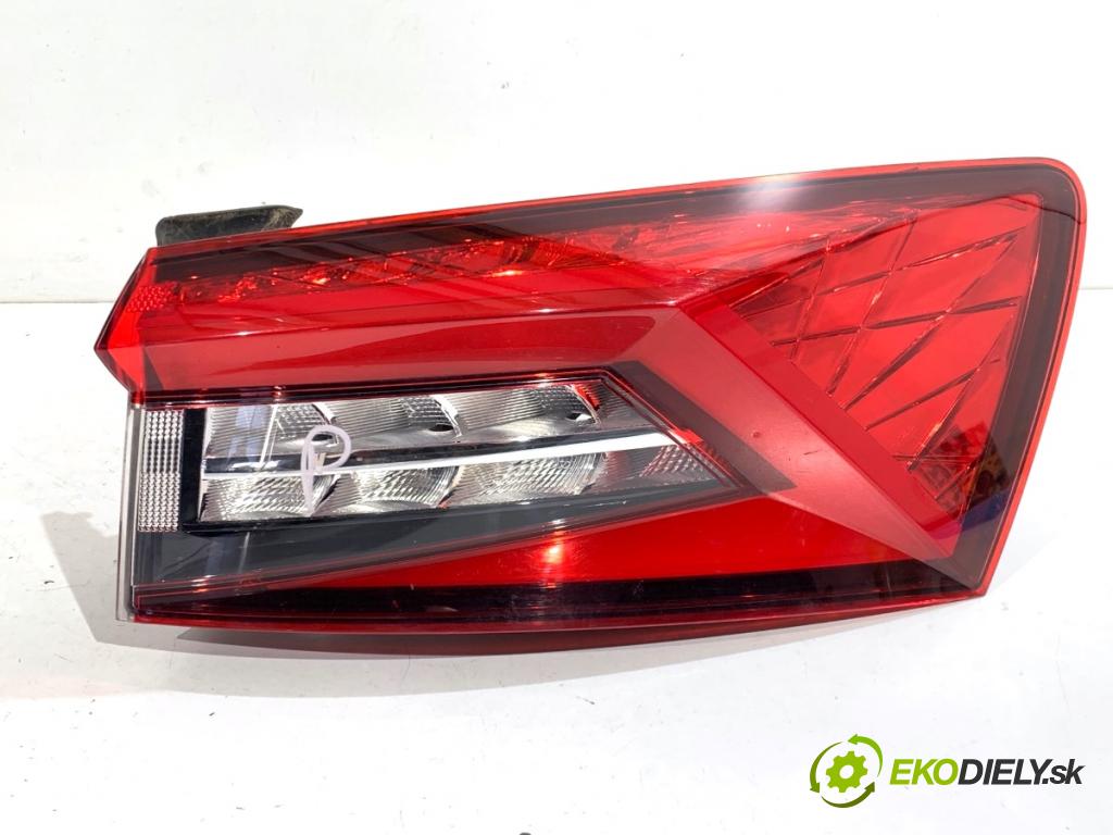 SKODA KODIAQ SUV 2019 110 kW 1.5 TSI 1495 Svetlo pravy zad 565945208A