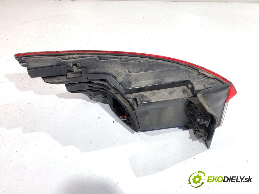 SKODA KODIAQ SUV 2019 110 kW 1.5 TSI 1495 světlo pravý zadní část 565945208A