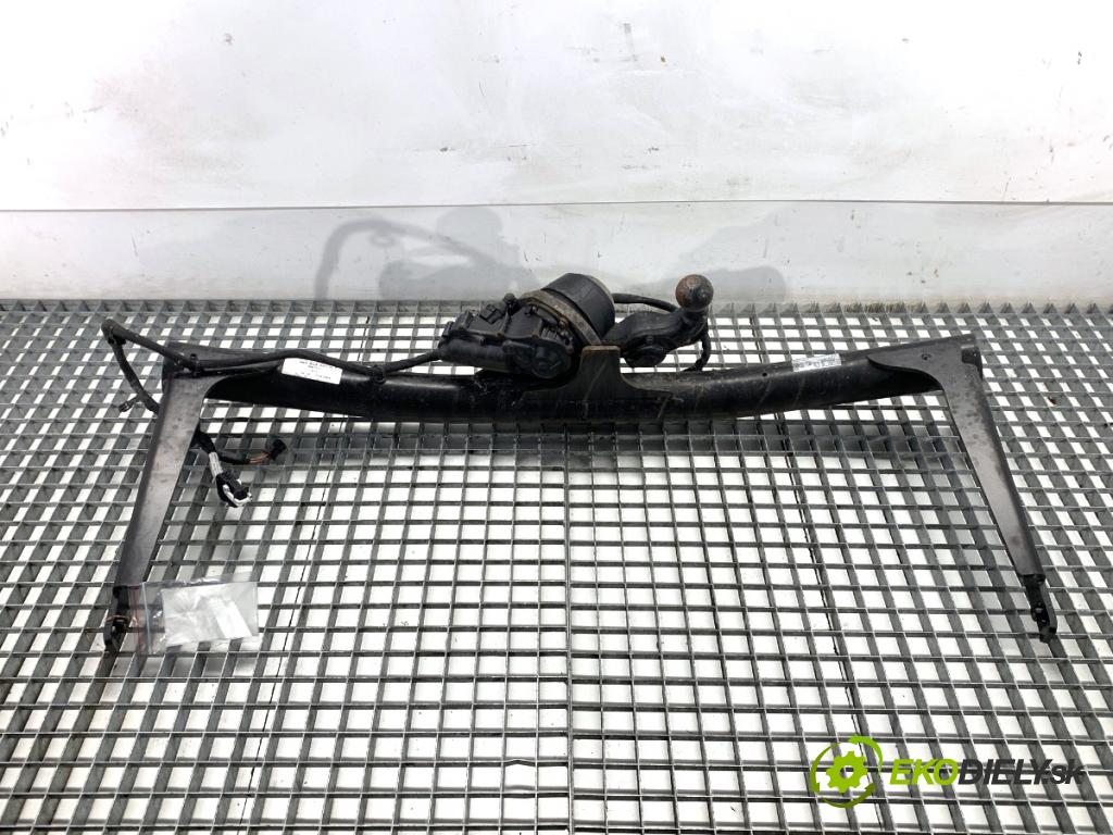 SKODA KODIAQ SUV 2019 110 kW 1.5 TSI 1495 Hák tažné zařízení 565803881H (Tažné zařízení)