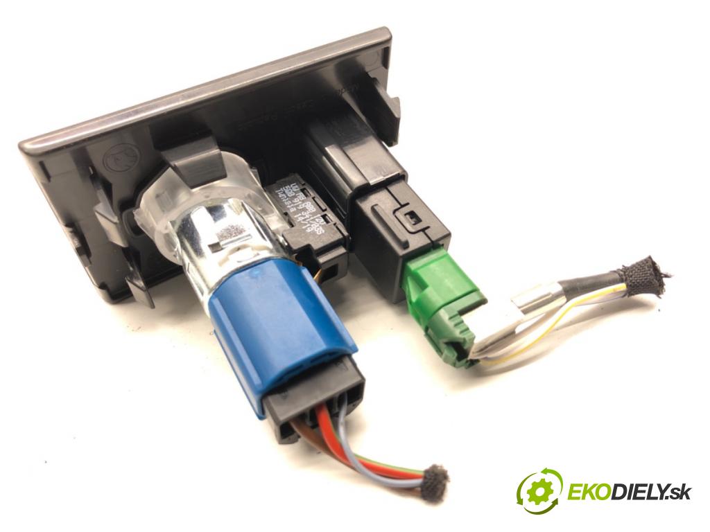 SKODA KODIAQ SUV 2019 110 kW 1.5 TSI 1495 HNÍZDO: USB 5Q0035726E