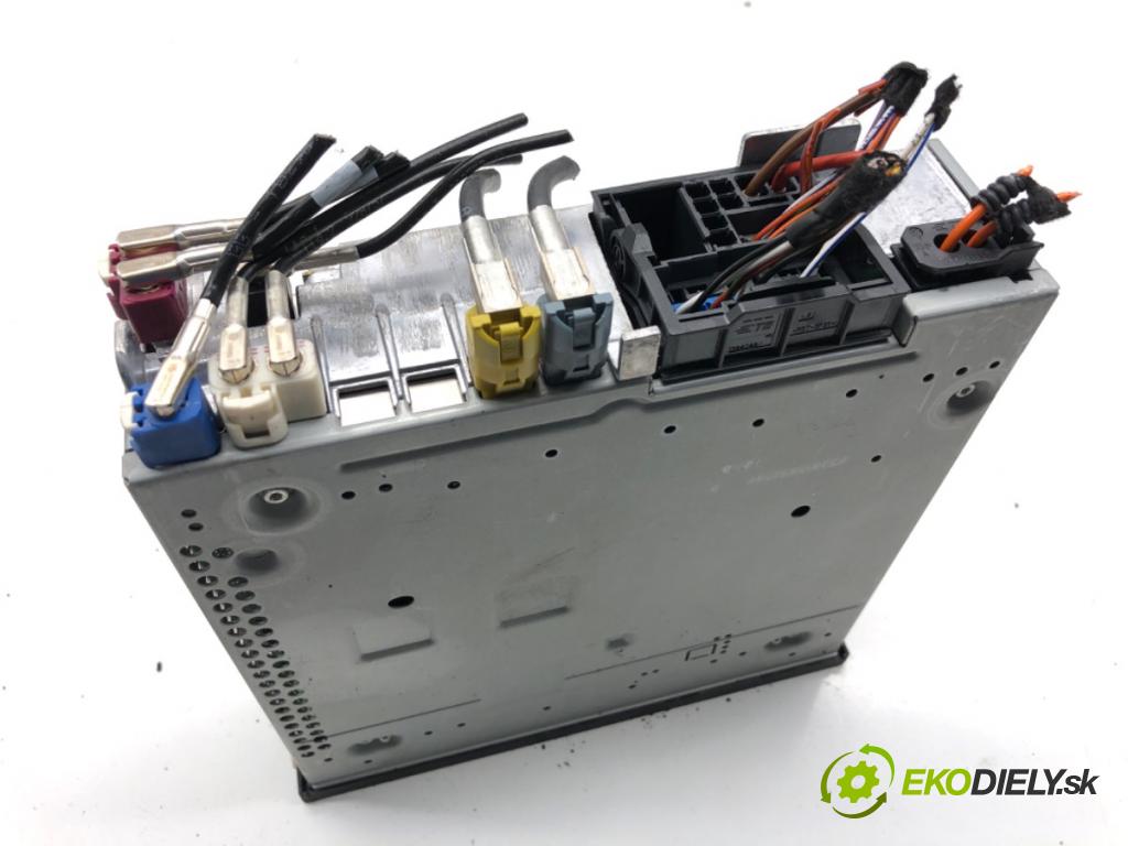 SKODA KODIAQ SUV 2019 110 kW 1.5 TSI 1495 CZYTNIK navigace 565035021D (Elektrosoučásti ostatní)