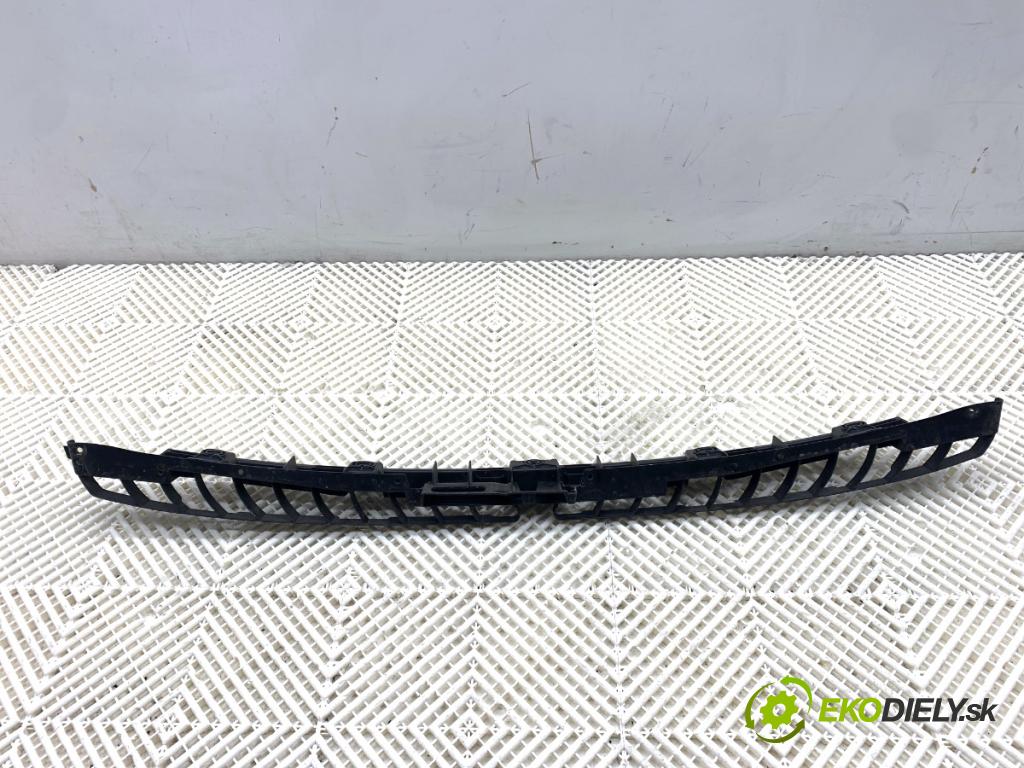 SKODA KODIAQ SUV 2019 110 kW 1.5 TSI 1495 úchyt nárazníka zadní část středový 565807863