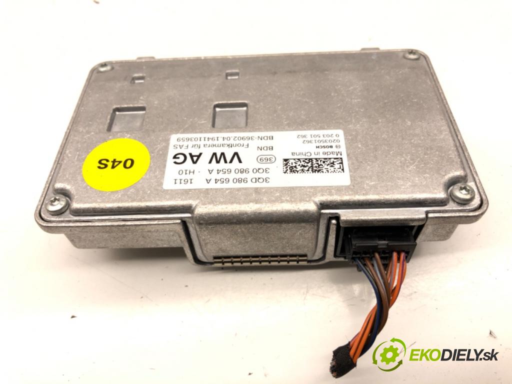 SKODA KODIAQ SUV 2019 110 kW 1.5 TSI 1495 KAMERA okna prednej 3QD980654A