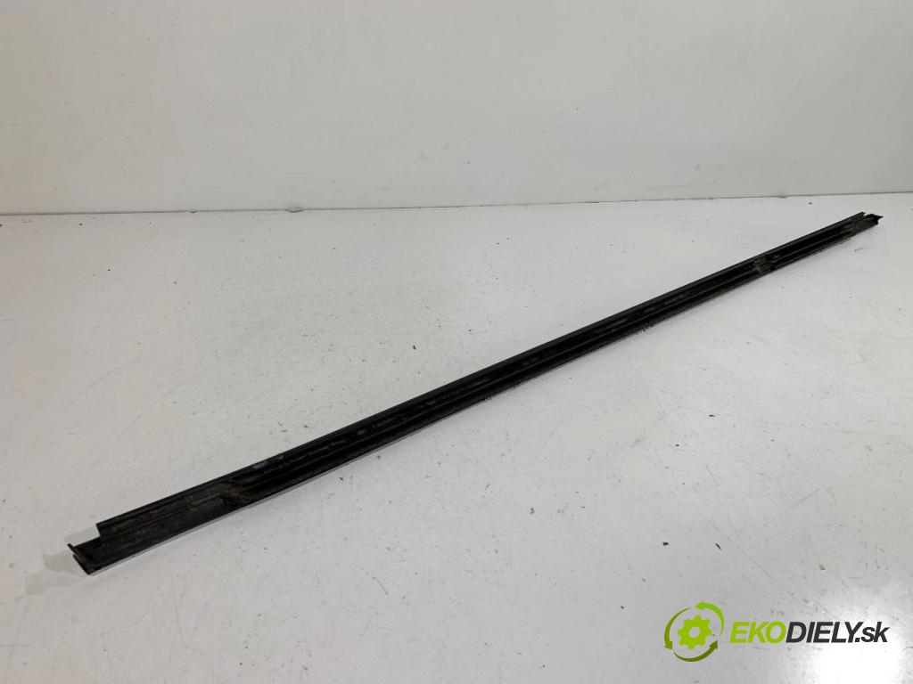 SKODA KODIAQ SUV 2019 110 kW 1.5 TSI 1495 lišta Sbírání: zadní část levý 565839475