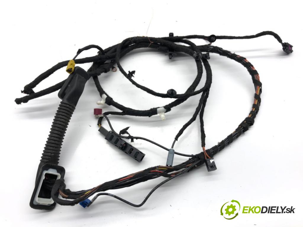 SKODA KODIAQ SUV 2019 110 kW 1.5 TSI 1495 káblovačka dveří kufra zadní část pravá 