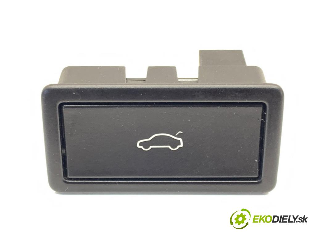 SKODA KODIAQ SUV 2019 110 kW 1.5 TSI 1495 vypínač otevírání dveří 3C0959831
