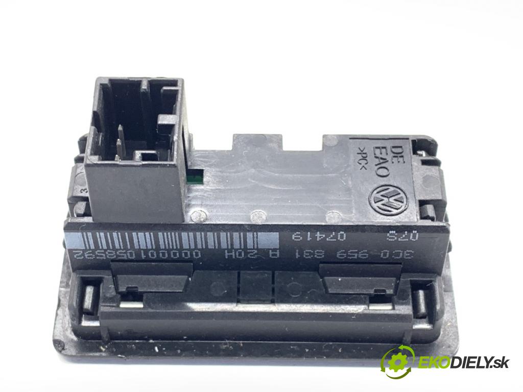 SKODA KODIAQ SUV 2019 110 kW 1.5 TSI 1495 vypínač otevírání dveří 3C0959831