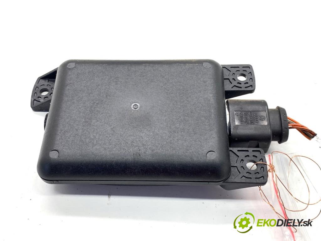 SKODA KODIAQ SUV 2019 110 kW 1.5 TSI 1495 ASYSTENT: PASA rýchlosti RADAR: 5Q0907686C