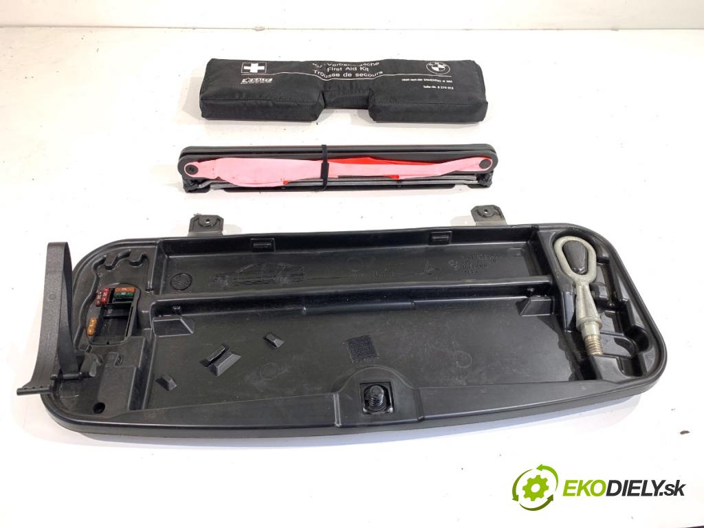 BMW E60 sedan 2004 170 kW 530 i 2979 souprava náradí 6761420