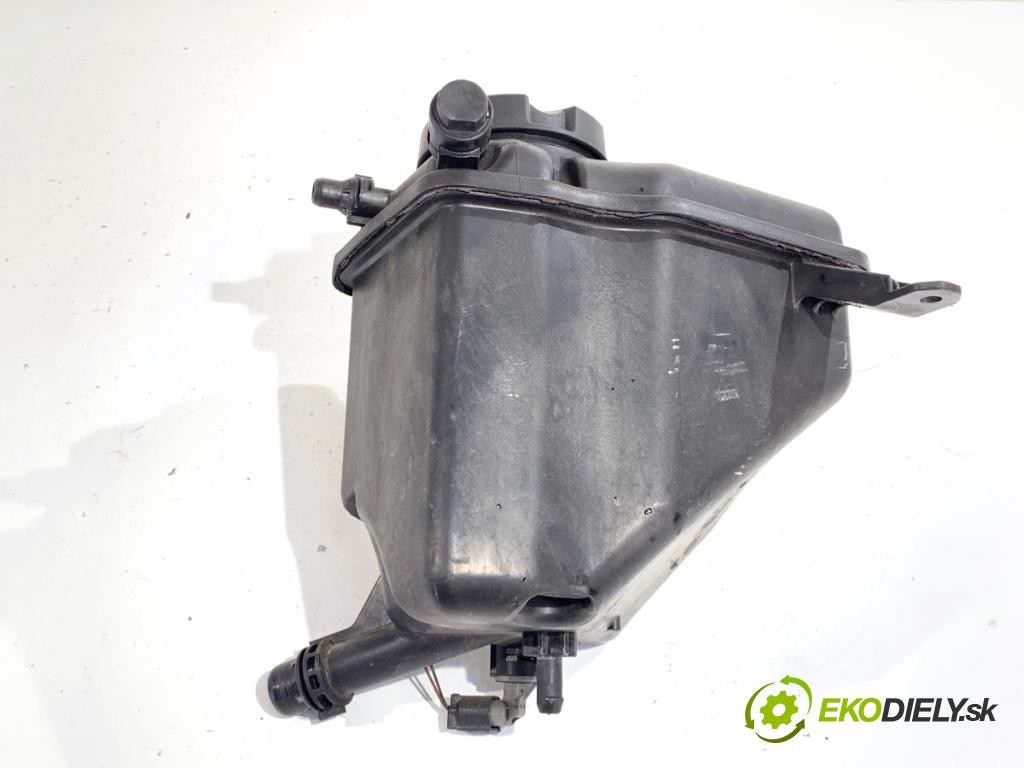 BMW E60 sedan 2004 170 kW 530 i 2979 nádržka vyrovnávací kapaliny chadicího 7521189