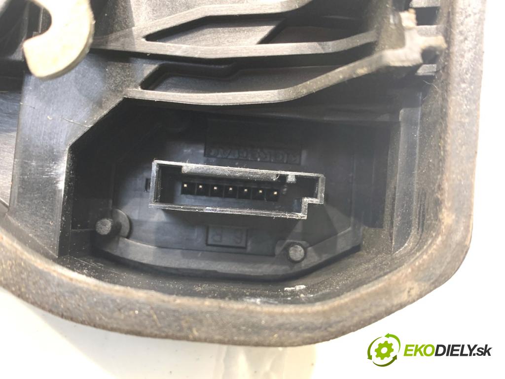 BMW E60 sedan 2004 170 kW 530 i 2979 zámok Dvere pravy predný 7154628