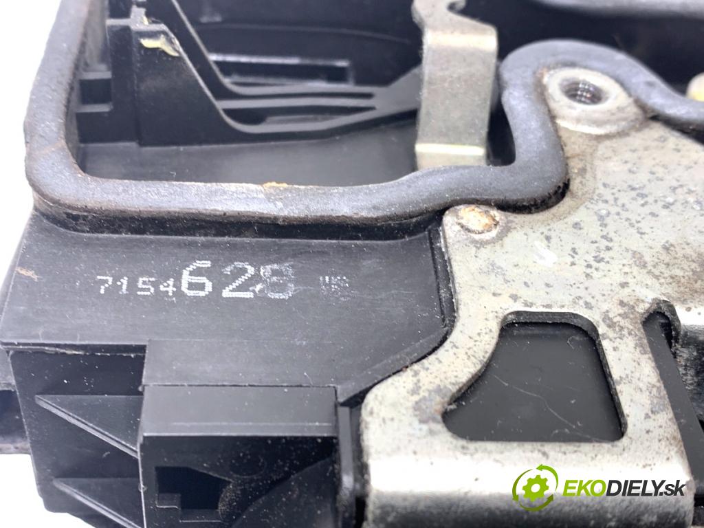 BMW E60 sedan 2004 170 kW 530 i 2979 zámok Dvere pravy predný 7154628