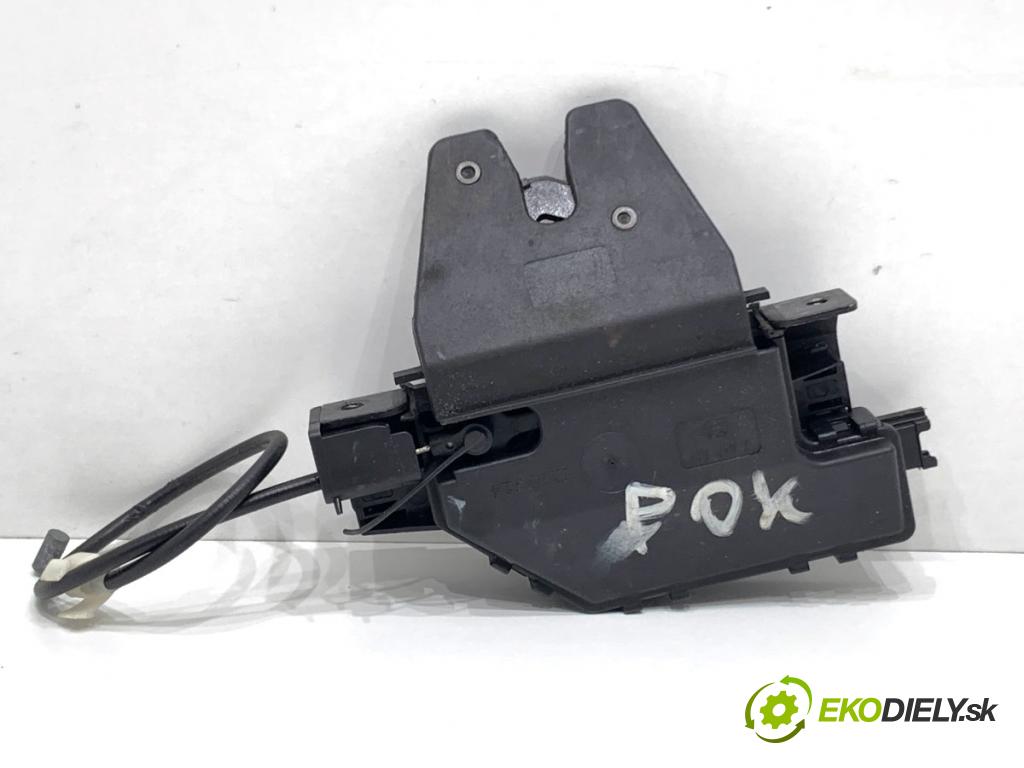 BMW E60 sedan 2004 170 kW 530 i 2979 zámok dverí zad 7840617