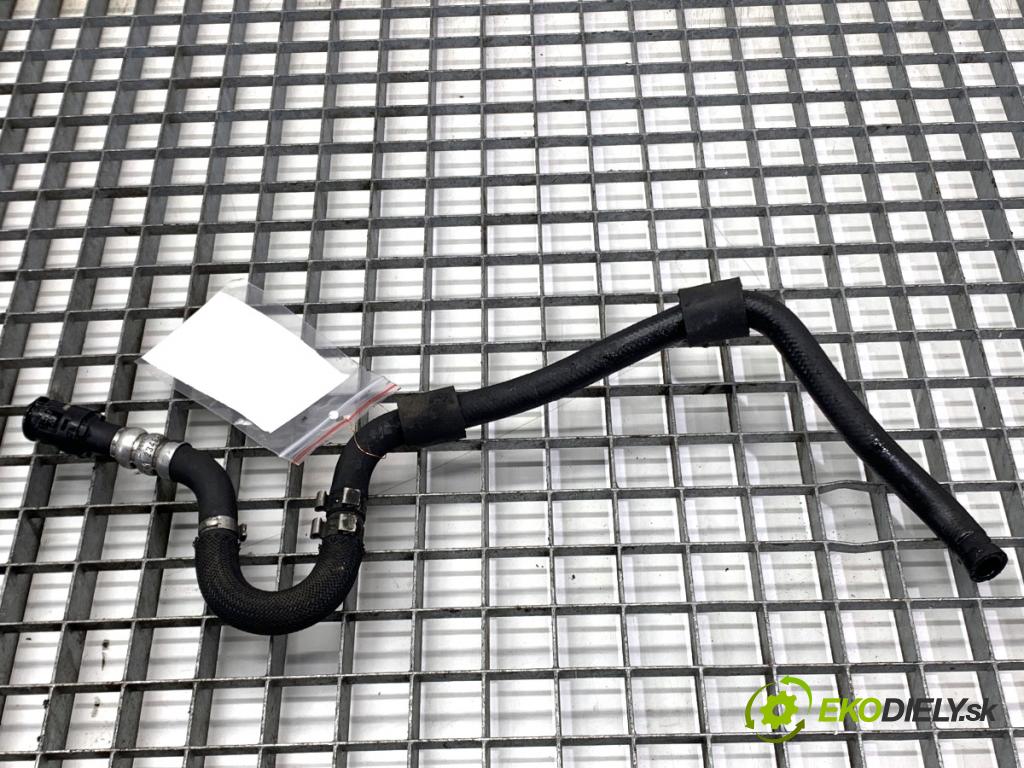 BMW E60 sedan 2004 170 kW 530 i 2979 hadice servočerpadlo 6765677 (Trubka servo čerpadla)