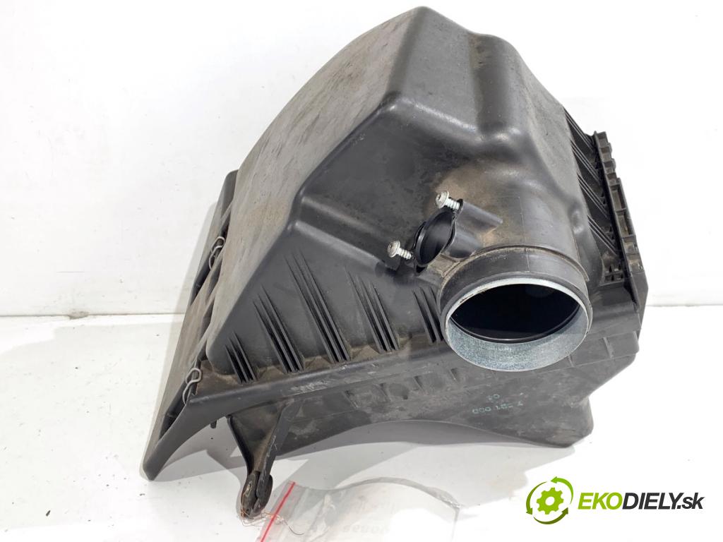 BMW E60 sedan 2004 170 kW 530 i 2979 Obal filtra vzduchu 7521030 (Obal vzduchového filtra)