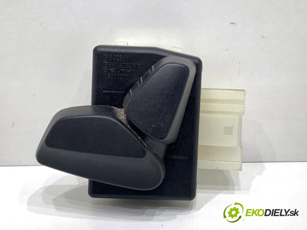 BMW E60 sedan 2004 170 kW 530 i 2979 Prepínač sedačky ľavy 6926961