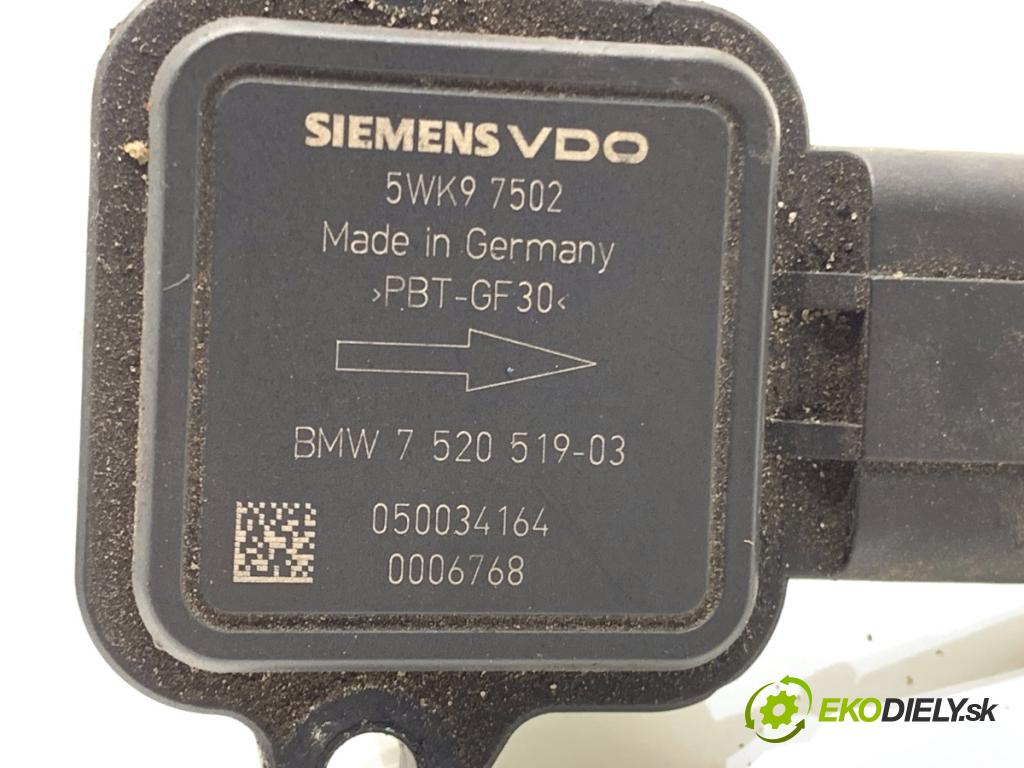 BMW E60 sedan 2004 170 kW 530 i 2979 Váha vzduchu 7520519 (Váha vzduchu)