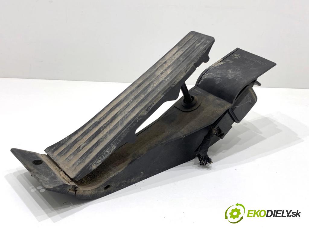 BMW E60 sedan 2004 170 kW 530 i 2979 potenciometr plynového pedálu 6766930 (Potenciometr plynového pedálu)