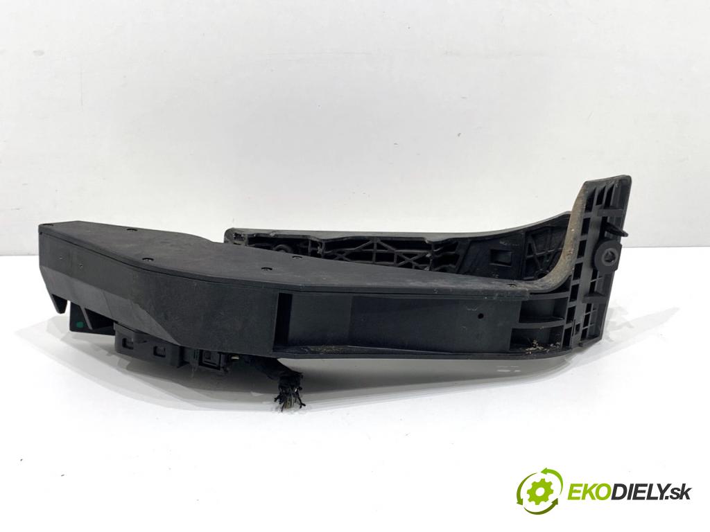 BMW E60 sedan 2004 170 kW 530 i 2979 Potenciometer plynu 6766930 (Potenciometer plynového pedálu)