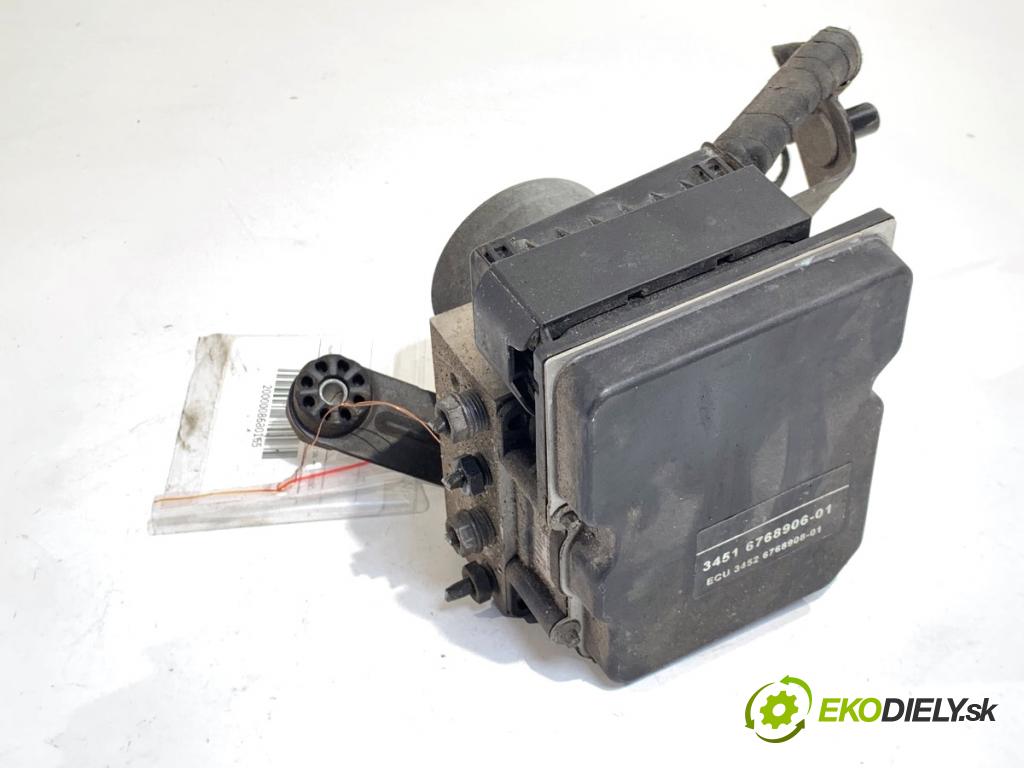BMW E60 sedan 2004 170 kW 530 i 2979 pumpa ABS 6758743 (Pumpa ABS)