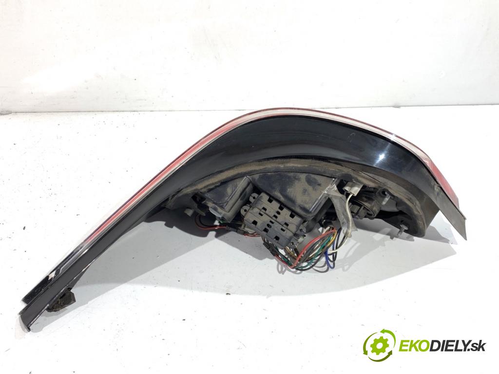 BMW E60 sedan 2004 170 kW 530 i 2979 světlo pravý zadní část