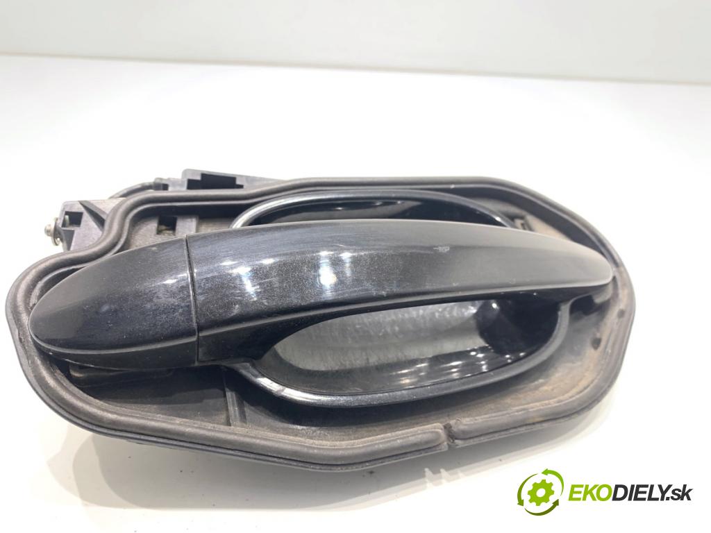 BMW E60 sedan 2004 170 kW 530 i 2979 Kľučka vonkajšia pravy predný 7034544