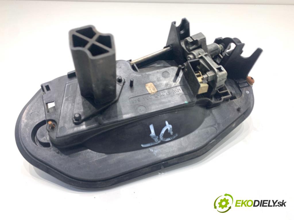 BMW E60 sedan 2004 170 kW 530 i 2979 Kľučka vonkajšia pravy zad