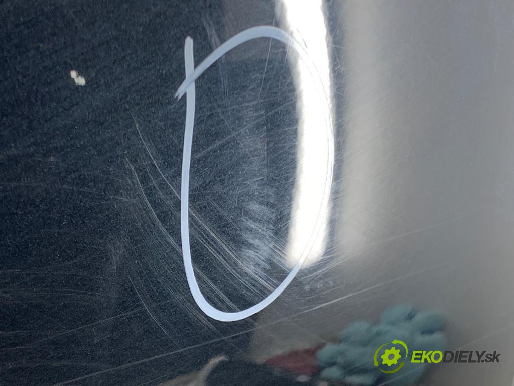 BMW E60 sedan 2004 170 kW 530 i 2979 dveře pravý zadní část