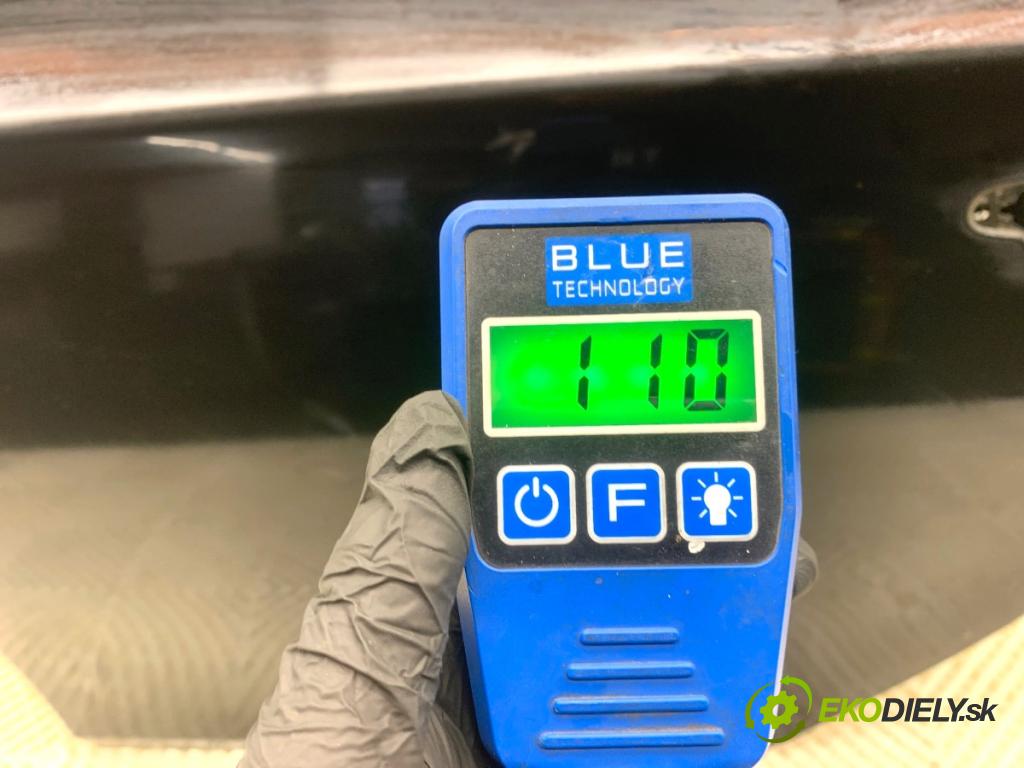 BMW E60 sedan 2004 170 kW 530 i 2979 Dvere ľavy zad