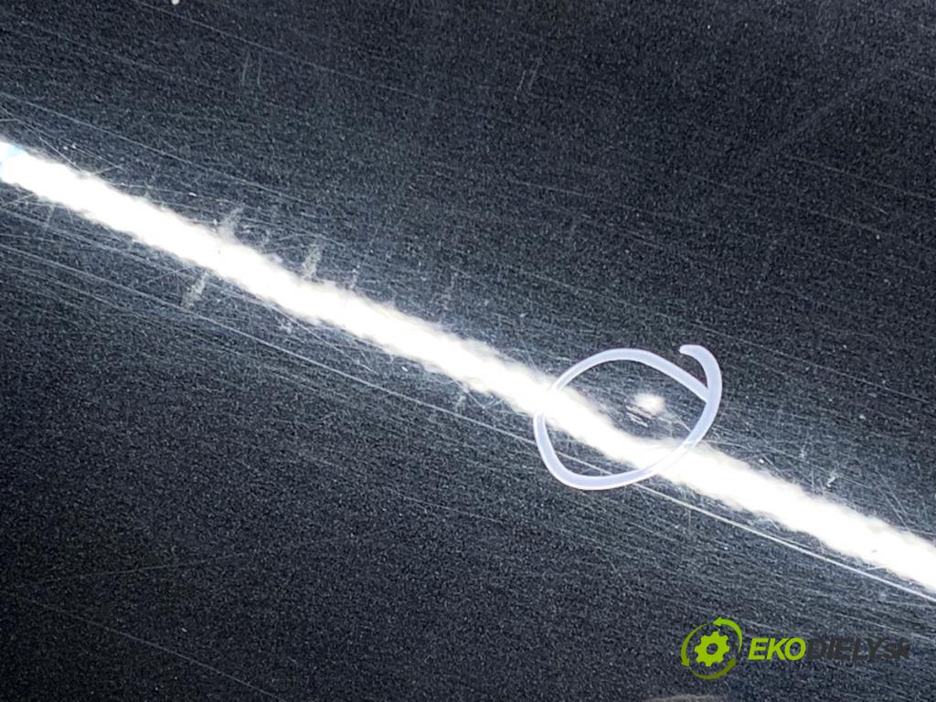 BMW E60 sedan 2004 170 kW 530 i 2979 dveře pravý přední část