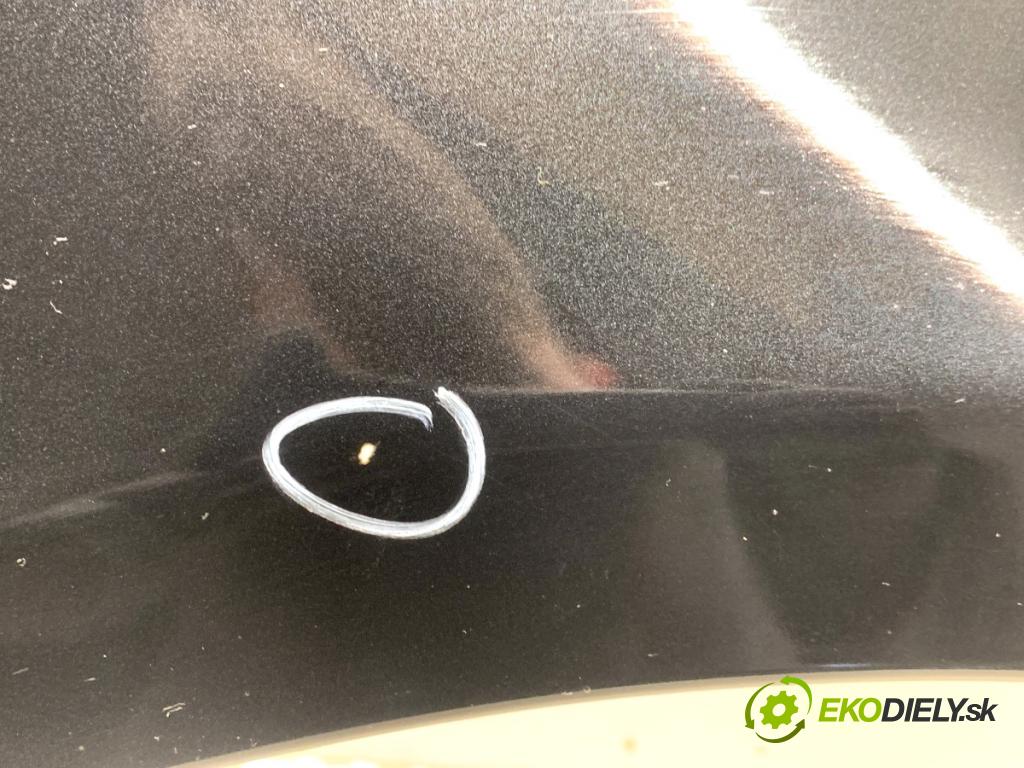 BMW E60 sedan 2004 170 kW 530 i 2979 Blatník pravy predný