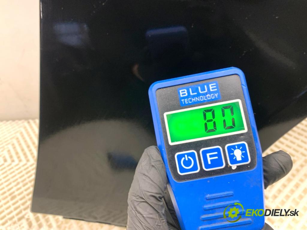 BMW E60 sedan 2004 170 kW 530 i 2979 Blatník pravy predný