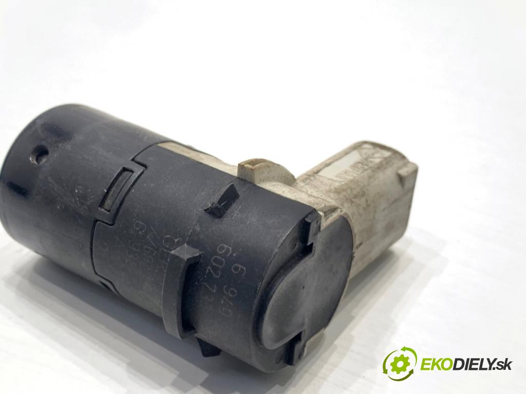 BMW E60 sedan 2004 170 kW 530 i 2979 snímač PDC 6940484