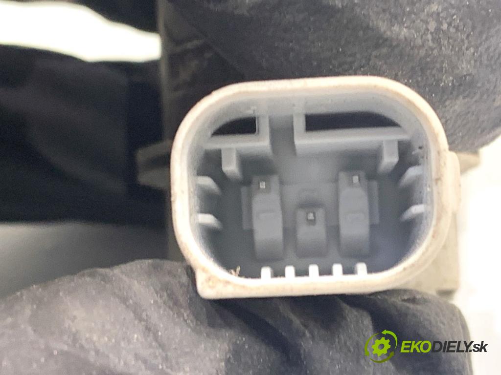 BMW E60 sedan 2004 170 kW 530 i 2979 snímač PDC 6940484