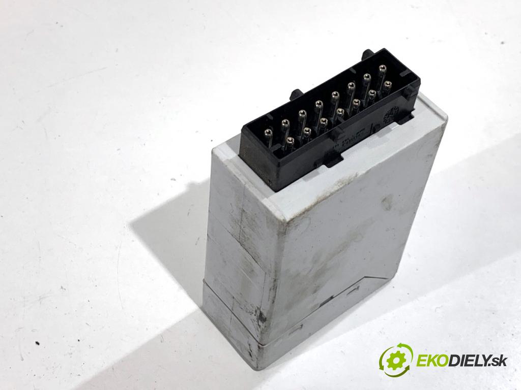 BMW E60 sedan 2004 170 kW 530 i 2979 Modul MPM 6939655