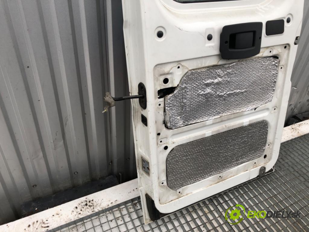 PEUGEOT BOXER I Autobus 2010 115 kW 3.0 HDi 2999 dveře pravý zadní část