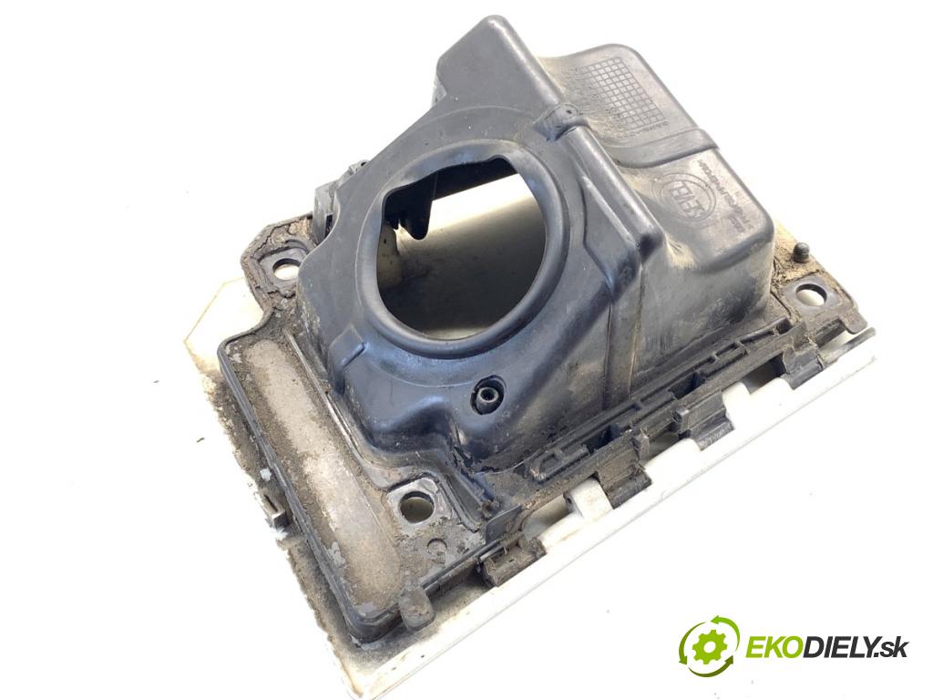 PEUGEOT BOXER I Autobus 2010 115 kW 3.0 HDi 2999 dvířka nádrže paliva  (Klika dveří ostatní)