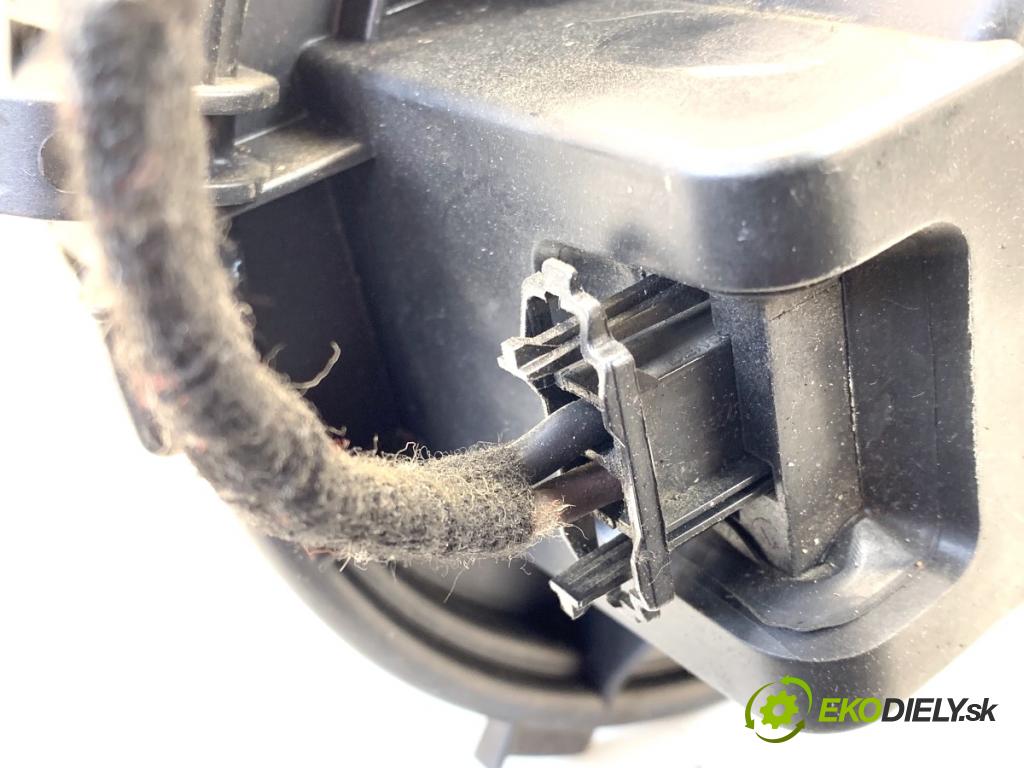 PEUGEOT BOXER I Autobus 2010 115 kW 3.0 HDi 2999 topení 5E1630100