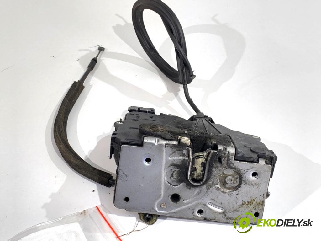 PEUGEOT BOXER I Autobus 2010 115 kW 3.0 HDi 2999 zámok dveře levý přední část 1342155080