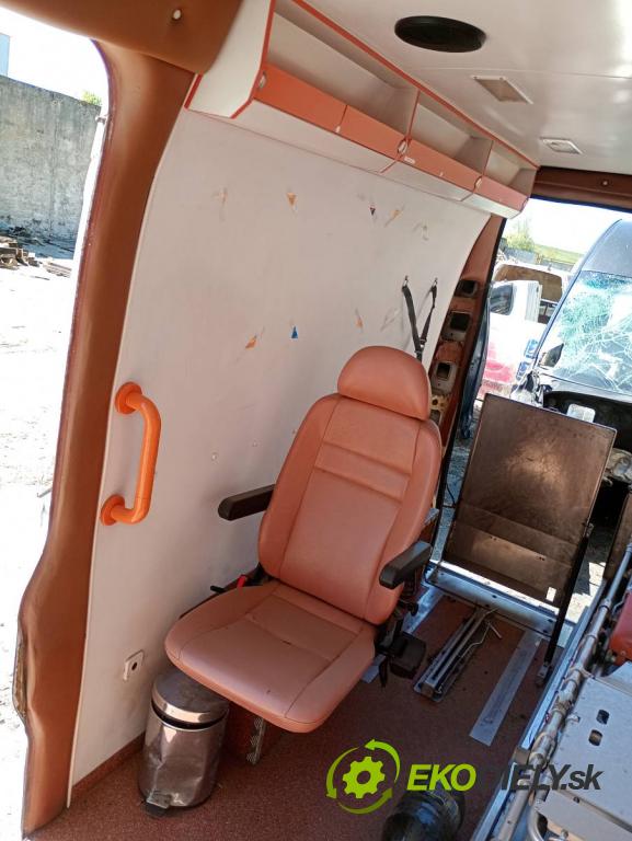 PEUGEOT BOXER I Autobus 2010 115 kW 3.0 HDi 2999 BUDOVA: