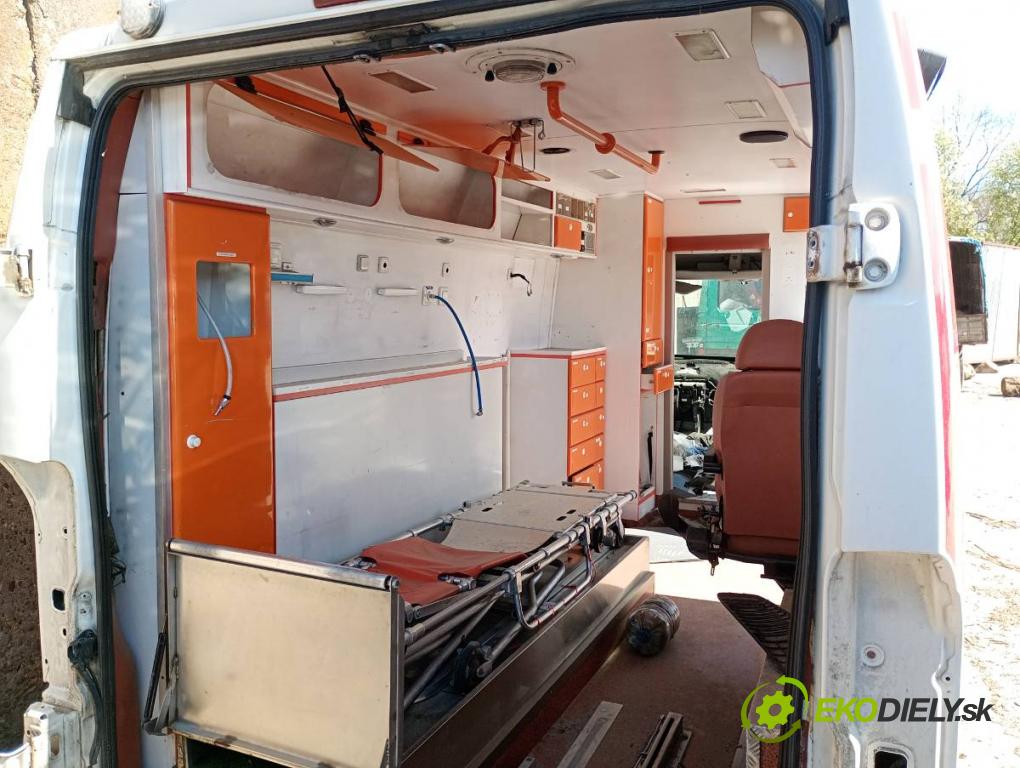 PEUGEOT BOXER I Autobus 2010 115 kW 3.0 HDi 2999 BUDOVA: