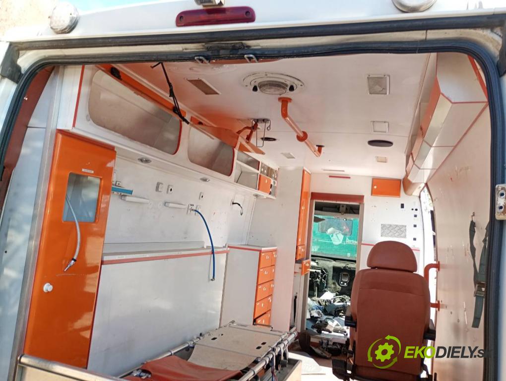 PEUGEOT BOXER I Autobus 2010 115 kW 3.0 HDi 2999 BUDOVA: