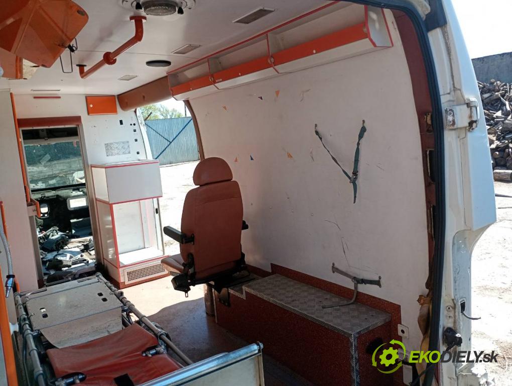 PEUGEOT BOXER I Autobus 2010 115 kW 3.0 HDi 2999 BUDOVA: