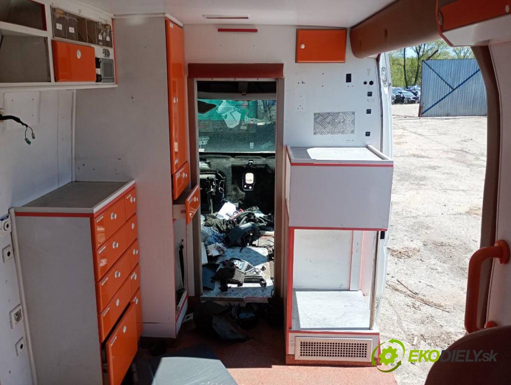 PEUGEOT BOXER I Autobus 2010 115 kW 3.0 HDi 2999 BUDOVA: