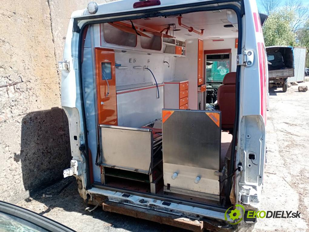 PEUGEOT BOXER I Autobus 2010 115 kW 3.0 HDi 2999 BUDOVA: